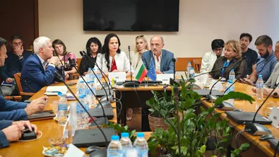 Депутати, НЗОК и МЗ обсъждат подобряване на електронното здравеопазване