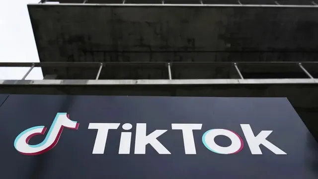ЕС заплаши TikTok с глоба заради защитата на децата