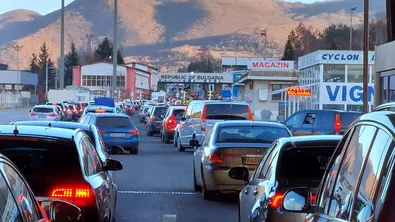 Засилен трафик на ГКПП "Капитан Андреево" и на ГКПП "Калотина"