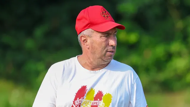 Мъри на път да привлече вратар на потенциален съперник на ЦСКА