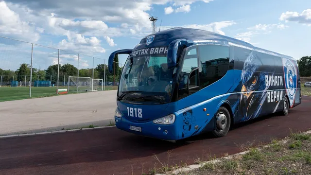 Спартак Варна освети новия клубен автобус преди дербито с Черно море