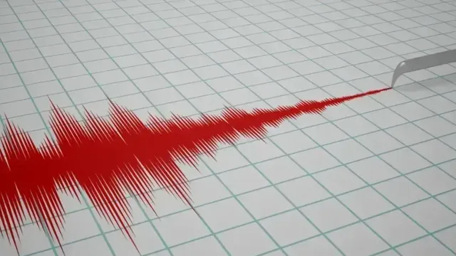 Силно земетресение разтърси района на Неапол, има щети и прекъсвания на тока