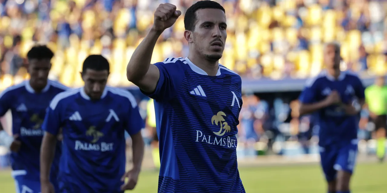 Левски с 3:0 и 3/3 в Първа лига, изкачи се на върха