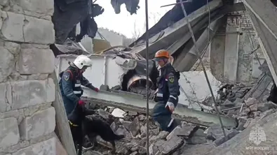 Киев удари петролна рафинерия и авиобаза в руската Саратовска област