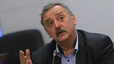 Проф. Кантарджиев: Западнонилската треска крие риск от тежки усложнения на мозъка