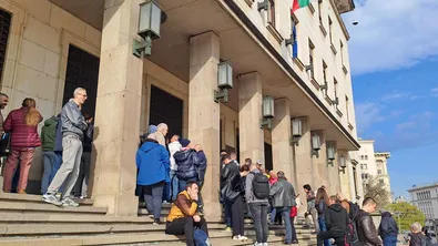 Опашка пред БНБ за новата сребърна монета от 132 евро