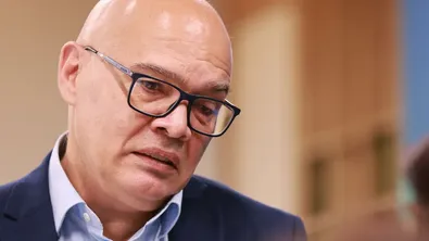 Тихомир Безлов: Отворената миграционна политика на Испания я превърна в проблем за Европа