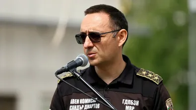 Александър Джартов: Наши екипи следят и през нощта локализирания пожар край с. Стрелци