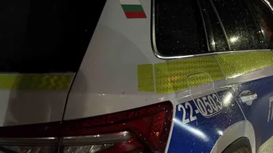 В Ихтиман: 17-годишен нападнал полицаи след забележка за силна музика