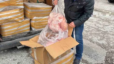 Близо 600 кг овча лой, пилешко и млечни продукти са спрени на „Капитан Андреево“