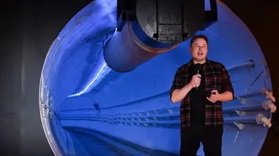 Първи финансов отчет на SpaceX: По-високи приходи, но милиардни загуби