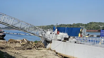Дунав при Русе падна до минус 97 см, корабоплаването остава ограничено