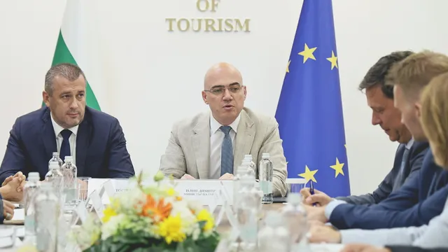 Министрите на транспорта и туризма обсъдиха подобряването на транспортната достъпност на България
