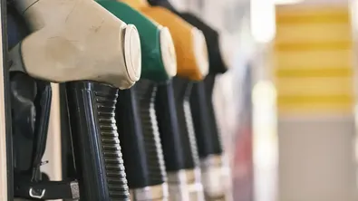 Заради дефицита: Русия връща забранен нискокачествен бензин