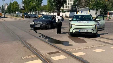 Катастрофа до „Пирогов“ затруднява движението