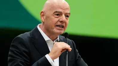 ФИФПро показа червен картон на Инфантино
