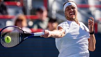 Зверев се класира за финалите на ATP