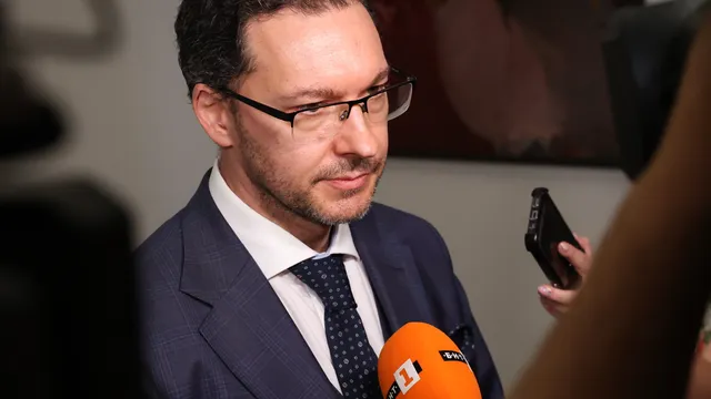 Даниел Митов съветва за падналия в Кардам дрон: Да се види каква е авиониката