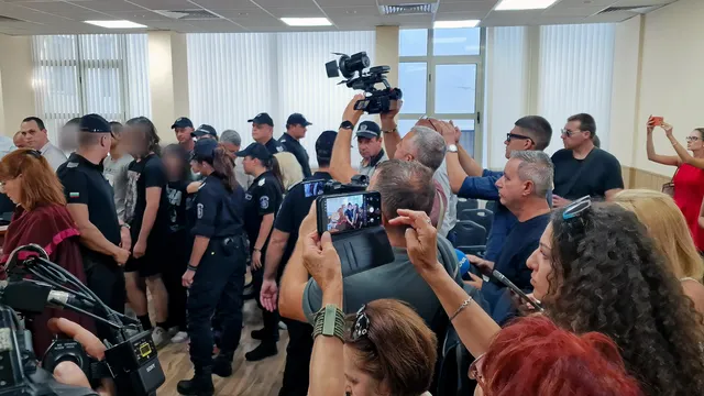 Чий пример следват младежите, гаврили се и убили мъжа в Пловдив, и хапнали дюнери с парите му
