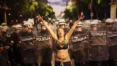 Година след сблъсъците: Студентското движение в Сърбия свиква нов митинг във Валево
