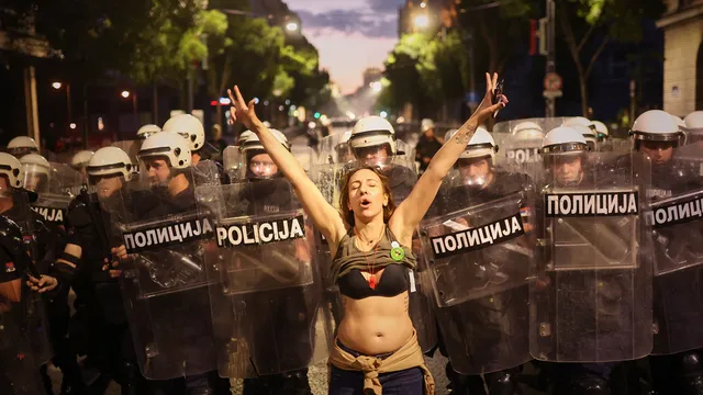 Година след сблъсъците: Студентското движение в Сърбия свиква нов митинг във Валево