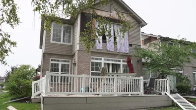 Силни бури в САЩ взеха две жертви и оставиха 800 000 без ток