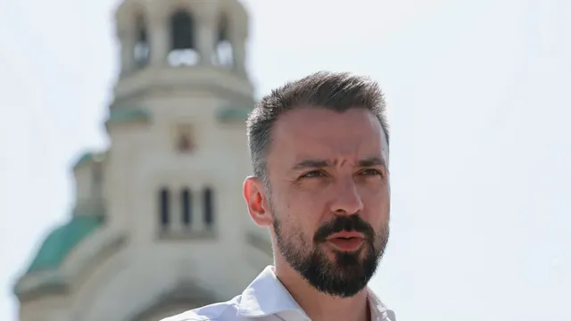 Шкварек за "Евровизия": Васил Терзиев, както с повечето неща в София, проспа и това задание