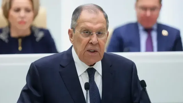 Лавров: ЕС изнудва Вучич с Косово и Русия, а Сърбия издържа на натиска