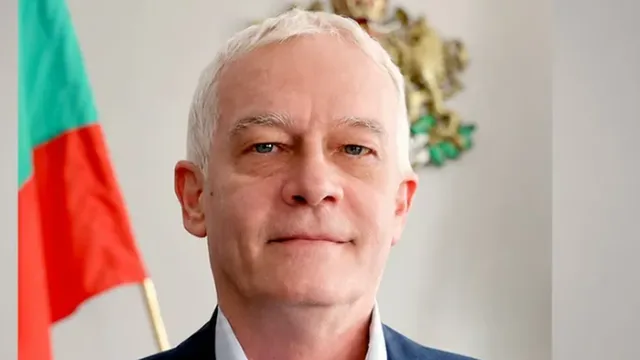 Оставка в МЗ: Заместник-министърът проф. Петко Салчев оваканти поста