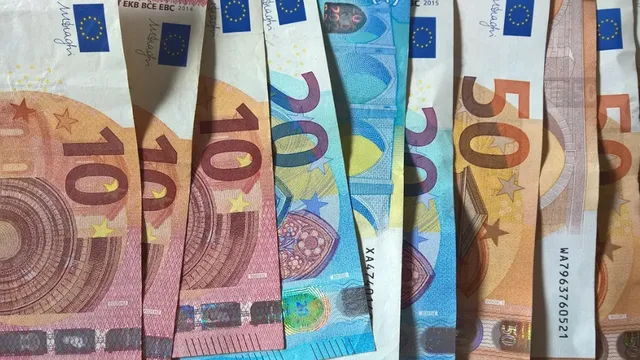 Синдикати и работодатели се разбраха за четирите показателя за определяне на минималната заплата