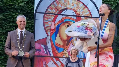 Дара стана почетен гражданин на Варна: "Аз съм истинска варненка, независимо къде живея"
