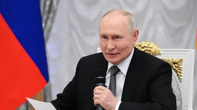 Руската икономика издържа на войната, но пукнатините стават все по-трудни за скриване