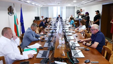 Член на ВСС декларира близо 1,4 млн. лева в наличност и нито лев в банка