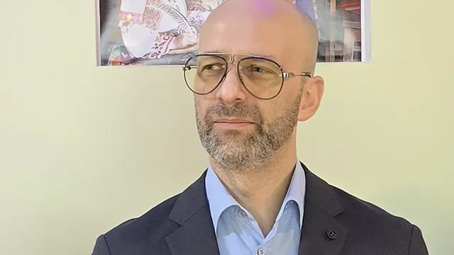 проф. Илин Савов: Рискът влиза през екрана - родителите да обръщат внимание на децата си