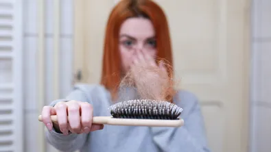 Храненето срещу косопада: храни, които подсилват косата