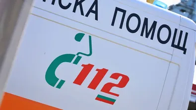 След смъртта на пациент: Роднини заплашваха медици и потрошиха линейка в Павликени