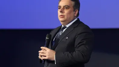 "Продължаваме промяната": Минималната заплата през 2027 г. щеше да бъде 690 евро по старата формула