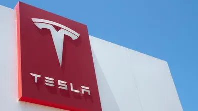 Акциите на Tesla отново тръгнаха нагоре