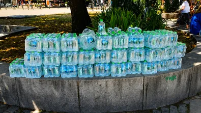Заради жегите отново раздават безплатна вода в София