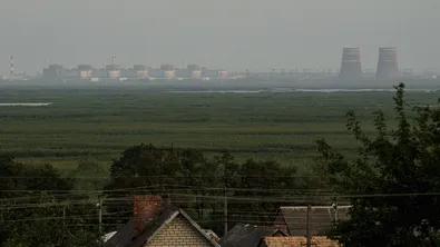 Русия обвини Украйна за атака с дрон по автобусна спирка край Запорожката АЕЦ