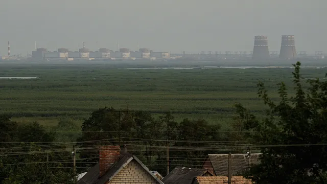 Русия обвини Украйна за атака с дрон по автобусна спирка край Запорожката АЕЦ