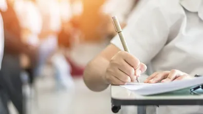 Близо 100 000 ученици ще бъдат включени в програма срещу насилието
