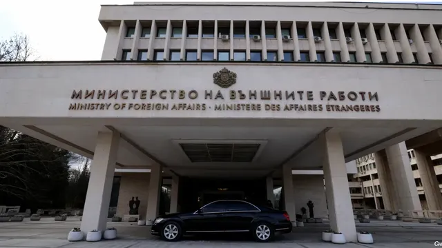 МВнР с позиция за руския самолет: Извършил е полет с хуманитарен характер