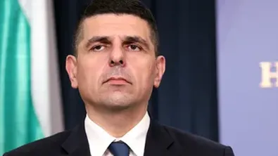 Мирчев за руския самолет над България: „Старата руска хибридка“ отново в действие