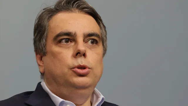 Асен Василев с остри критики към Йотова след заплахата от Иран: Защо няма свикан КСНС