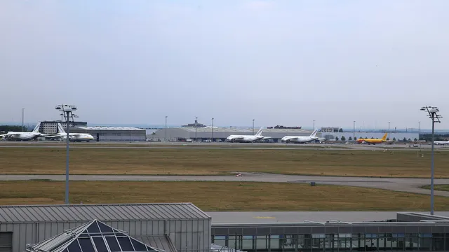 Самолет с 280 пътници се размина на косъм от катастрофа при излитане в Мюнхен (Видео)