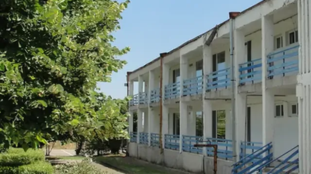 Държавните ученически бази в криза: Над 80% не работят