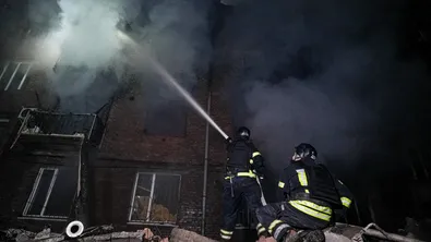 Руска атака с дронове срещу мол в Украйна взе две жертви