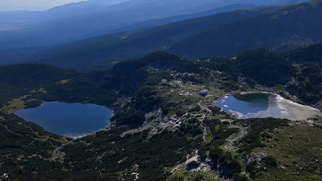 Заради жегите е отчетен спад и в нивата на Седемте рилски езера