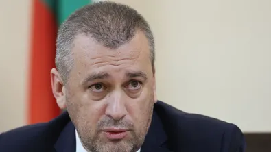 Министър Пеев за открития заглушител: Имало е влияние върху GPS сигналите